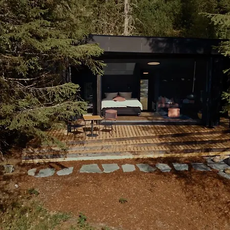 Scandinavian Luxury In The Wild *